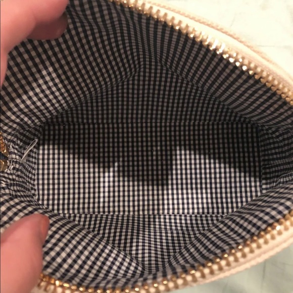 Vineyard Vines Cosmetic Case - Picture 5 of 8